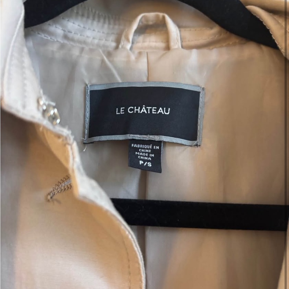 le chateau Classic Beige Trench Coat - Picture 4 of 7